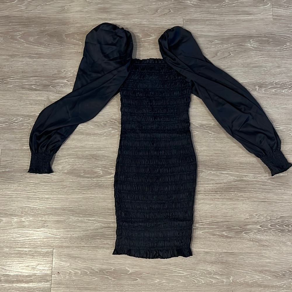 Navy Blue Smocked Dress - Picture 3 of 5